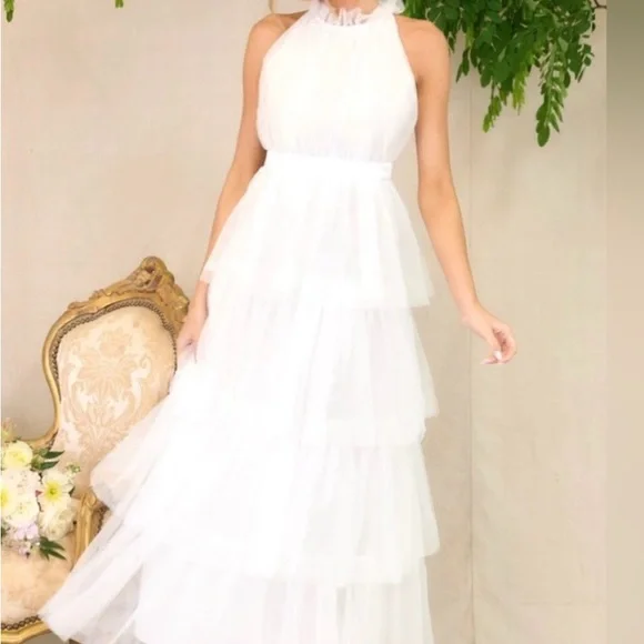 Aura Shock & Awe White Sleeveless Ruffled Tiered Tulle Maxi Dress NWT - Picture 1 of 7